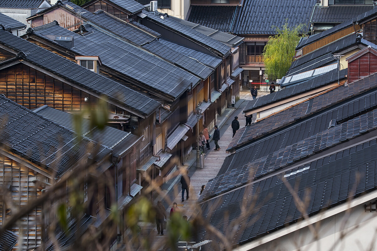 紅葉に染まる秋の旅行におすすめの町家